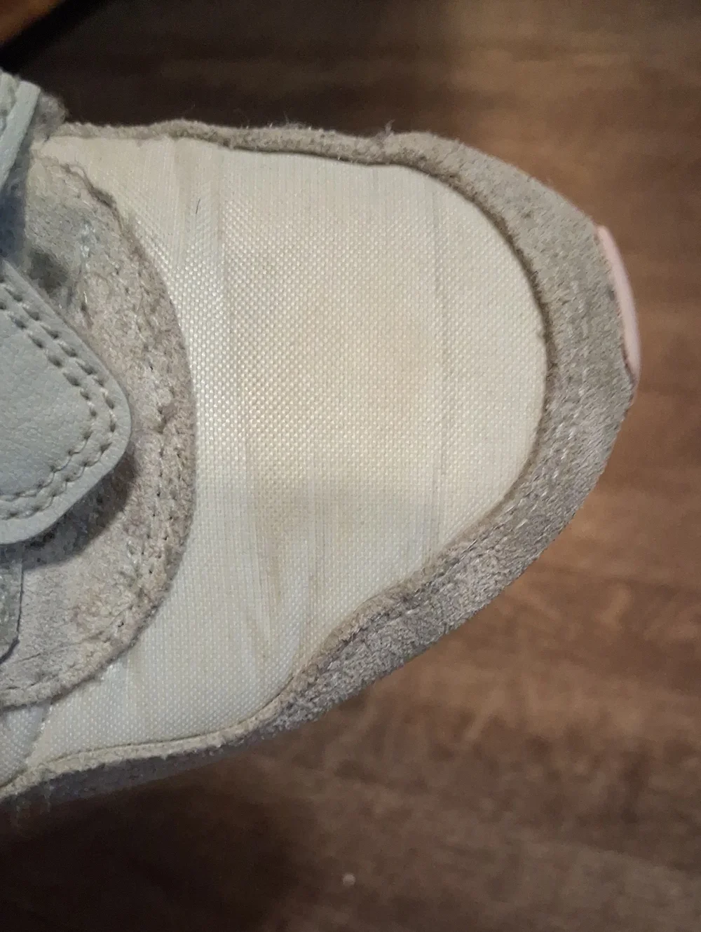 Girls Nike Running Shoes Size 2Y